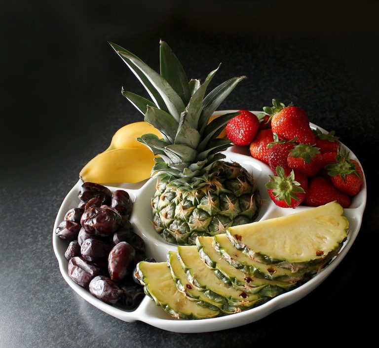 ananas jak podawać